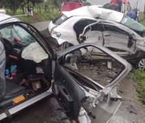 Colisão entre veículos deixa um morto e dois feridos em Arapiraca