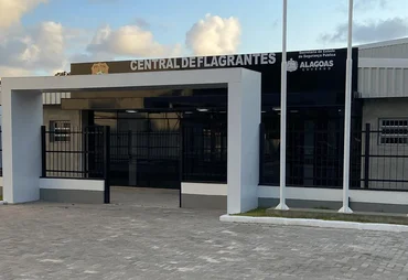 Corregedoria da PM vai apurar condução do porteiro durante panelaço em Maceió