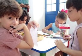 Biblioteca Pública realiza ação literária na orla da Ponta Verde neste domingo (26)