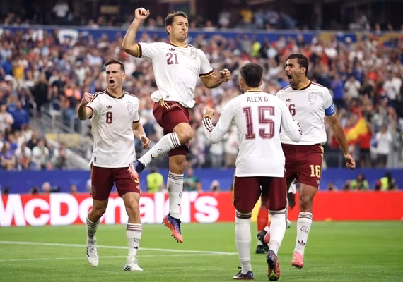Espanha vence França por 2 a 0 e garante vaga na final da Copa