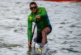 Isaquias Queiroz conquista ouro no Mundial de Canoagem 2026