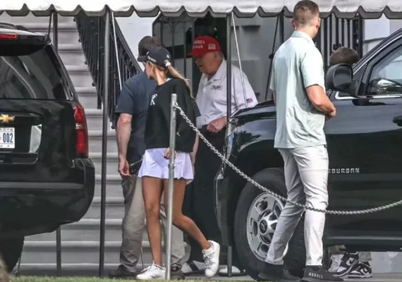 Após rumores na internet, Donald Trump aparece vivo em campo de golfe com a neta