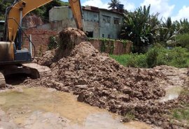 Desassoreamento do Riacho do Silva, é iniciado nesta sexta (18)