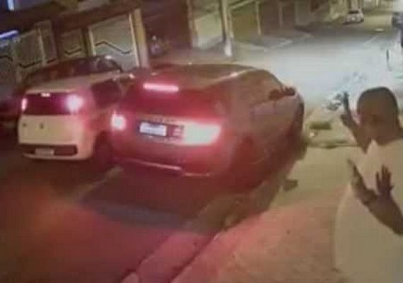 Jovem é preso um ano após assalto ao cantor Péricles