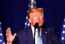 Donald Trump anuncia que fez teste para coronavírus