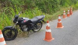 Homem perde o controle de motocicleta e morre na AL-105