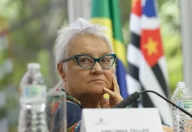 Morre Amelinha Teles aos 81 anos, voz de resistência contra a ditadura