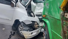 Vídeo: Colisão frontal entre Spin e caminhão deixa três mortos e múltiplos feridos em AL