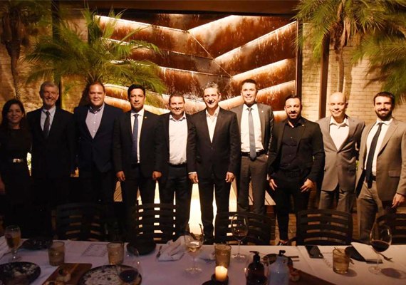 Cunha e empresário investigado se encontraram antes de esposa cantar em evento da Prefeitura de Maceió