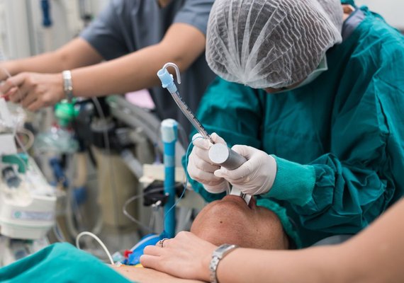 Dois municípios de Alagoas têm risco de falta de kit intubação