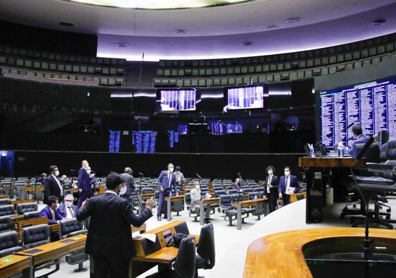 Relator da MP do programa Auxílio Brasil altera valores de famílias elegíveis; Veja a proposta