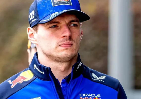 Max Verstappen renova contrato com Red Bull até 2030