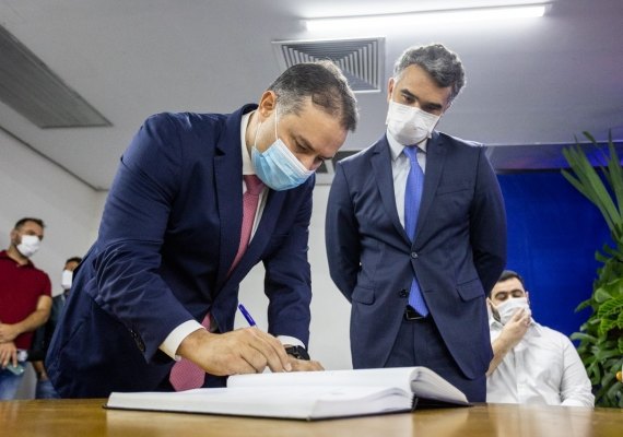 Governo de AL empossa novos gerentes regionais e anuncia investimentos para educação