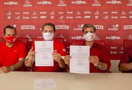 Mário Marroquim toma posse como presidente do CRB