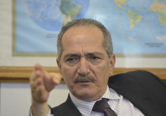 Alagoano Aldo Rebelo afirma que Judiciário usurpa funções do Executivo