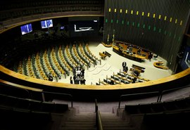Janela partidária: deputados têm até hoje para decidir sobre trocar de partido