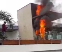 Pane elétrica em hidromassagem causa incêndio em residência de Arapiraca