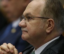Fachin leva ao plenário relatório da PF que cita Moraes e ex-banqueiro