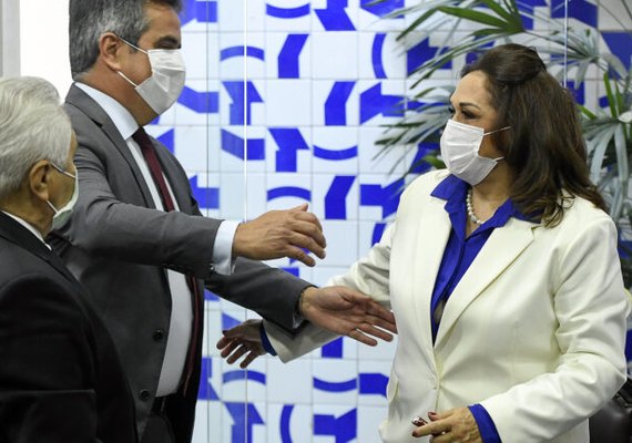 Mãe de Ciro Nogueira toma posse no Senado após nomeação do filho no governo