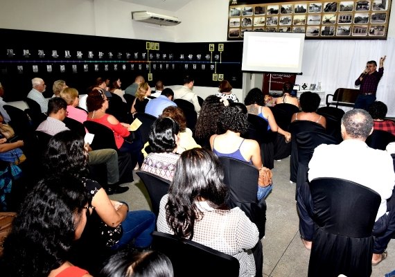 40ª edição do Chá de Memória destaca o legado poético do alagoano Carlos Moliterno