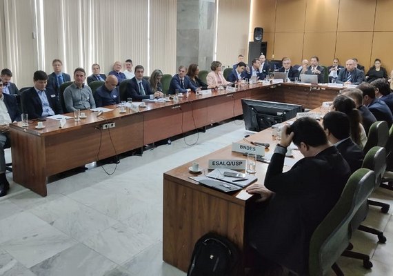 Em reunião, CNA e Ministério da Agricultura discutem crédito e seguro rural