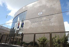 Casal é condenado a 8 anos de prisão por torturar filho de um ano e meio