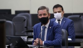 Deputado volta a criticar política de preços dos combustíveis em AL