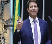 PF apreende sete armas de Mario Frias em operação sobre Dark Horse