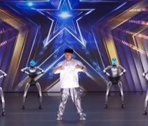 Robôs chineses impressionam público no palco do America’s Got Talent