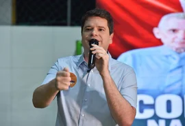 Davi Davino propõe rede regional para atender crianças autistas em AL
