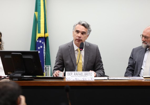 Rafael Brito aprova projeto que  cria parcelamento especial para micro e pequenas empresas do setor de eventos