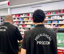 Procon encontra produtos vencidos e irregularidades em farmácias de Maceió