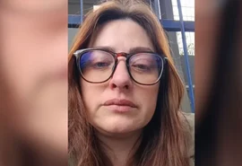 Professora encontra lâmina de vidro posta por aluno em copo dágua na escola