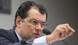 Investimento da Petrobras está contaminado por denúncias de corrupção, diz Braga