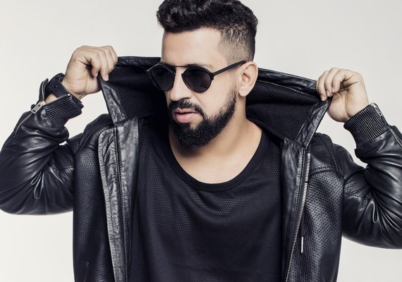 Dennis DJ é atração musical da festa de hoje (26) do BBB21
