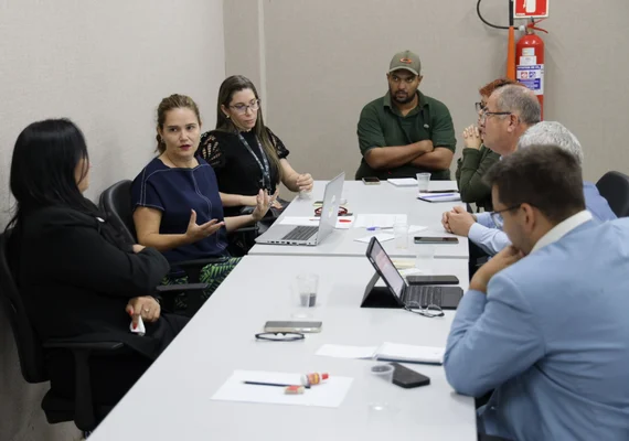 MPAL discute implementação de política pública para proteger defensores de direitos humanos em Alagoas