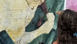 Artista alagoana homenageia comerciante histórico com mural no Jacintinho