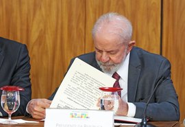 Lula veta lei que reconhecia estágio como experiência profissional