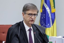 PGR se posiciona contra revisão da condenação de Bolsonaro