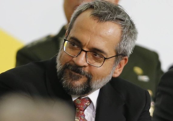 Ministros do Supremo não devem processar Weintraub por ofensa em reunião