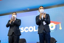 Urgência de investimento na juventude é tema de painel promovido pelo Governo de Alagoas
