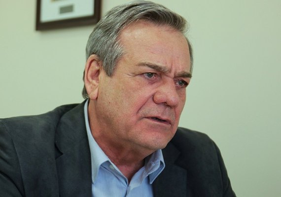 Quem vai tirar licença para Ronaldo Lessa assumir mandato de deputado federal?