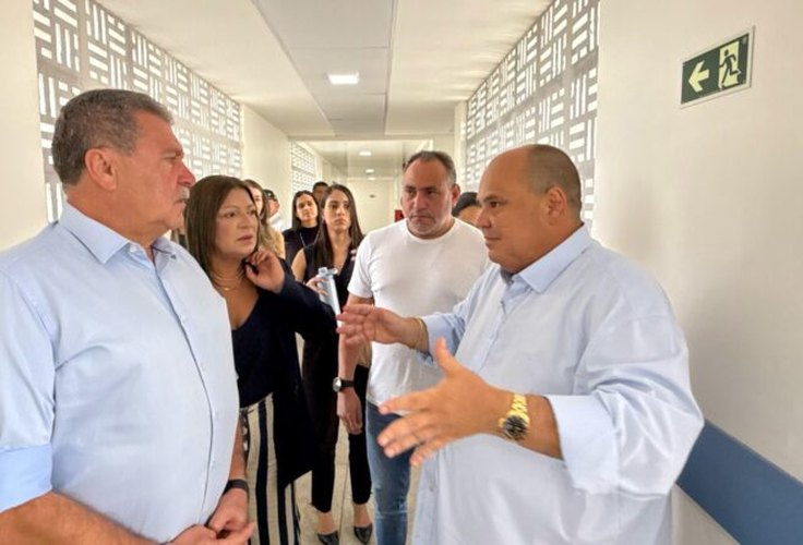 Murici recebe secretário de Estado para visita técnica ao moderno serviço que está sendo investido no hospital da cidade