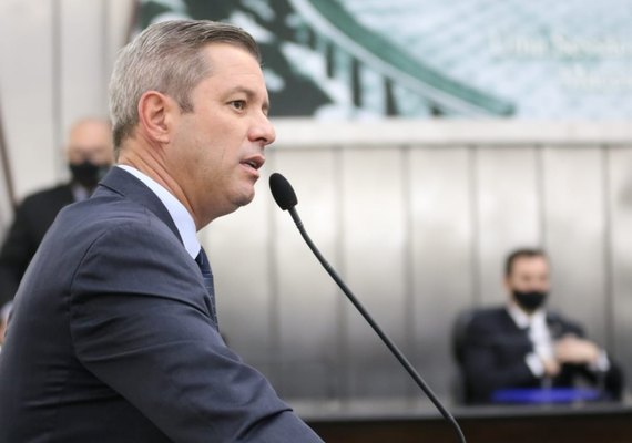 Cabo Bebeto critica informações veiculadas pelo governador sobre vacinação