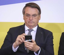 STF dá prazo de 10 dias para Bolsonaro se posicionar sobre sigilo de reuniões