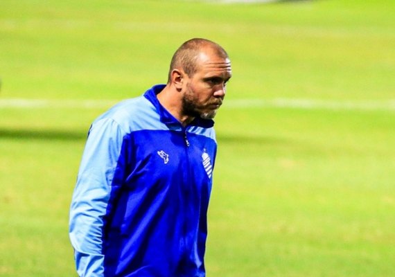 CSA enfrenta Paraná nesta terça (12) visando continuar no G-4