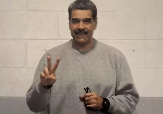 Maduro aparece sorridente em primeiras imagens após ser capturado pelos EUA