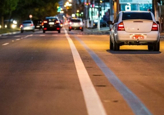 Falha em semáforos causa congestionamento na Fernandes Lima; saiba mais