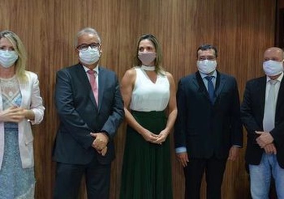 TCE realiza posse de novo corpo diretivo para 2021/2022