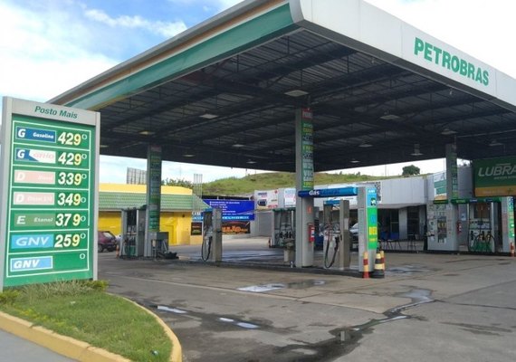 Com frota de ônibus reduzida e estoque de combustível acabando Alagoas fica sobre alerta